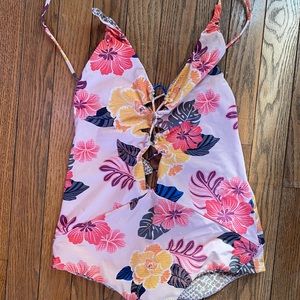 Acacia Kokomo exclusive one piece bikini “retro paradise” size medium